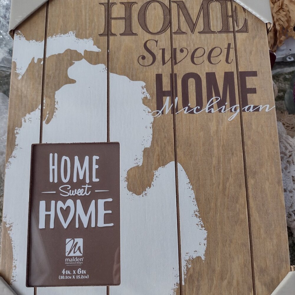 Malden International Designs Michigan "Home Sweet Home" Wood Frame